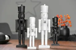 casaNOVA Weihnachten Dekofigur Nussknacker 28 cm schwarz