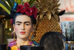 KARE DESIGN Dekofigur FRIDA FLOWER mehrfarbig