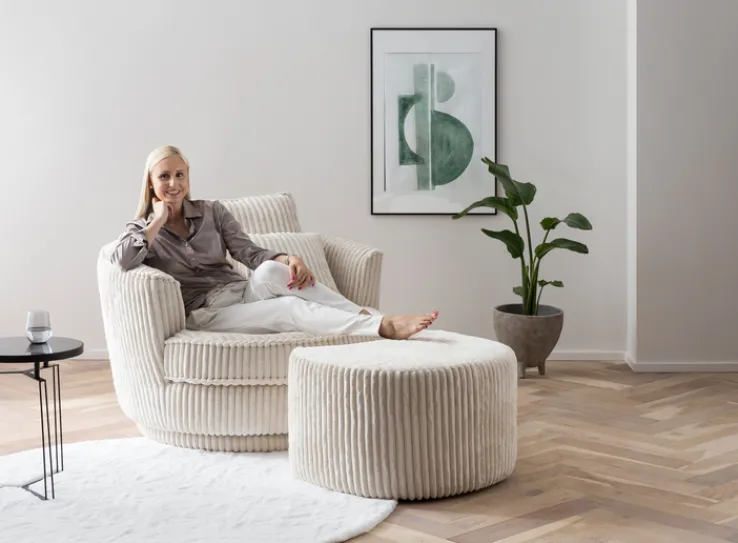 Sessel mit Hocker SPIN elfenbein